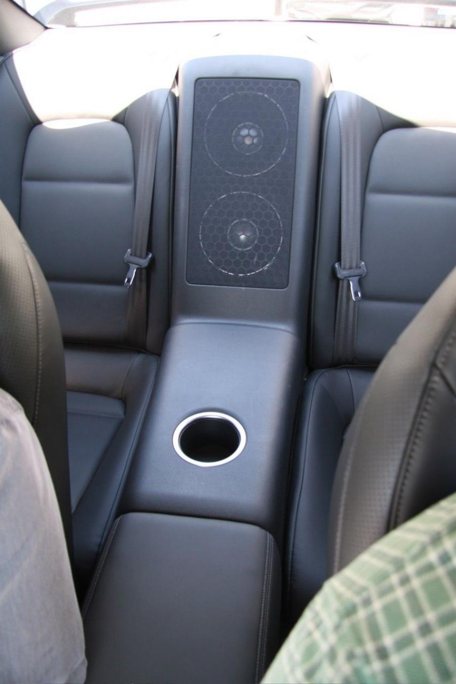  Nissan GT-R 2008 года  (фото 13 из 71)